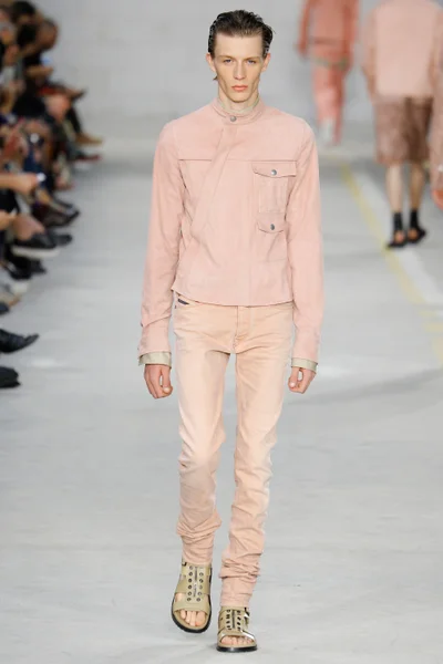 Look 33